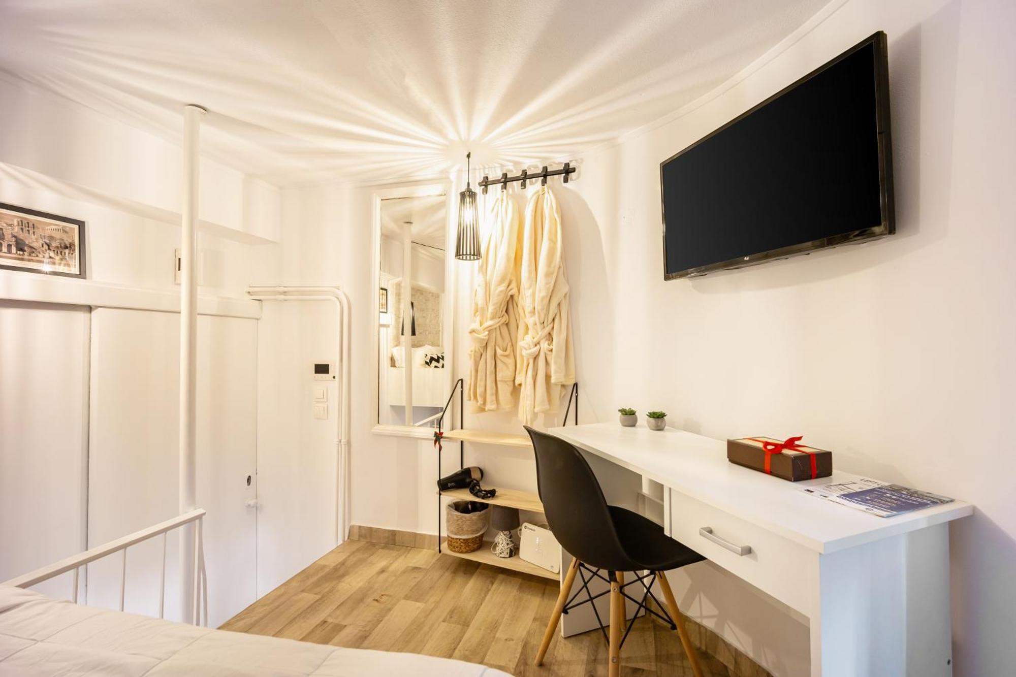 Acropolis Elegant Maisonette By Lodgespot เอเธนส์ ภายนอก รูปภาพ